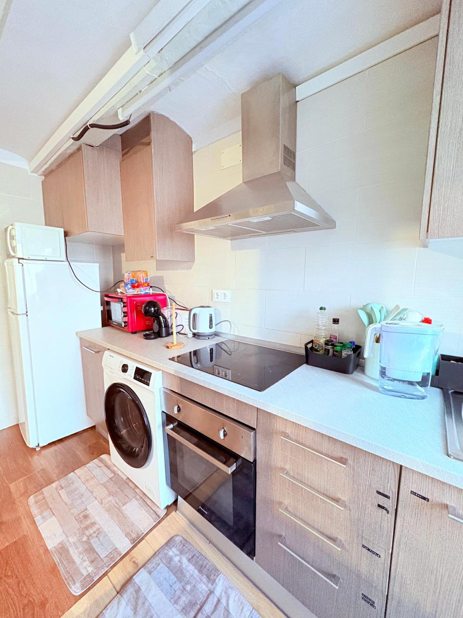 Stunning Flat For 6 People 3 Blocks From The Beach Plus Welcome Breakfast Barcelona Kültér fotó