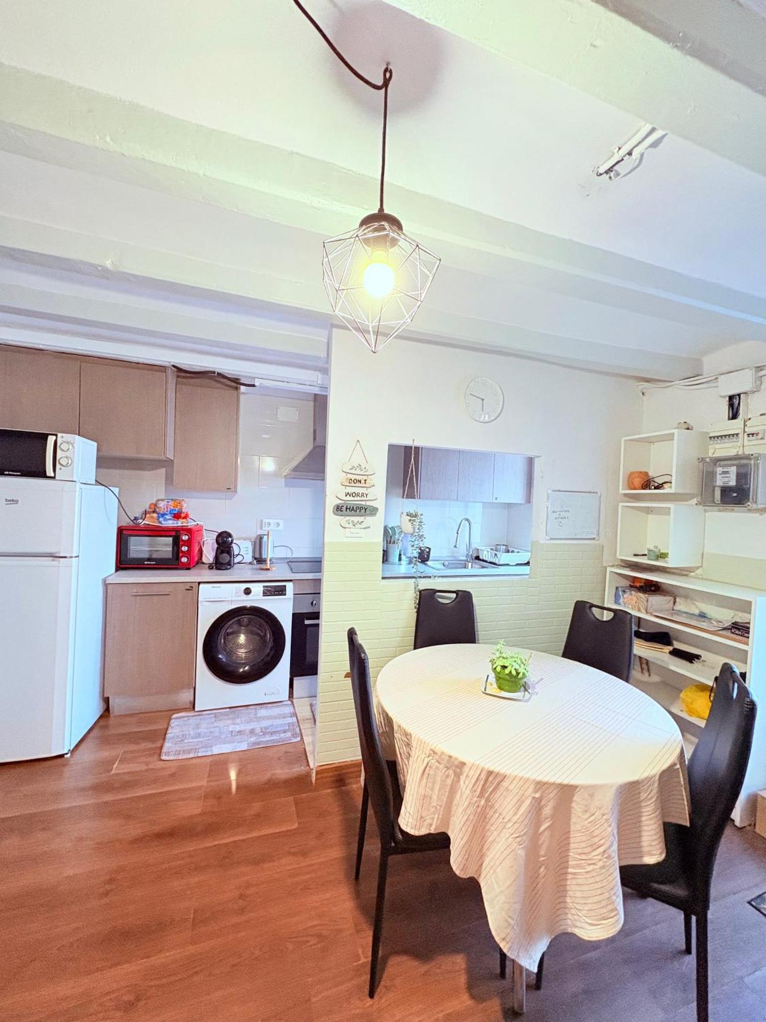 Stunning Flat For 6 People 3 Blocks From The Beach Plus Welcome Breakfast Barcelona Kültér fotó